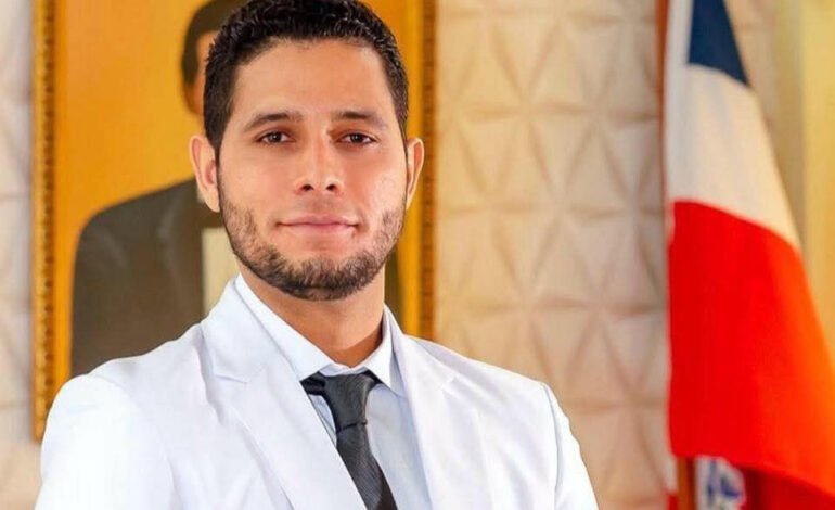 Alexander Rodríguez "El Hijo Del Pueblo" reafirma compromiso con el desarrollo y la seguridad jurídica en La Otra Banda y el país