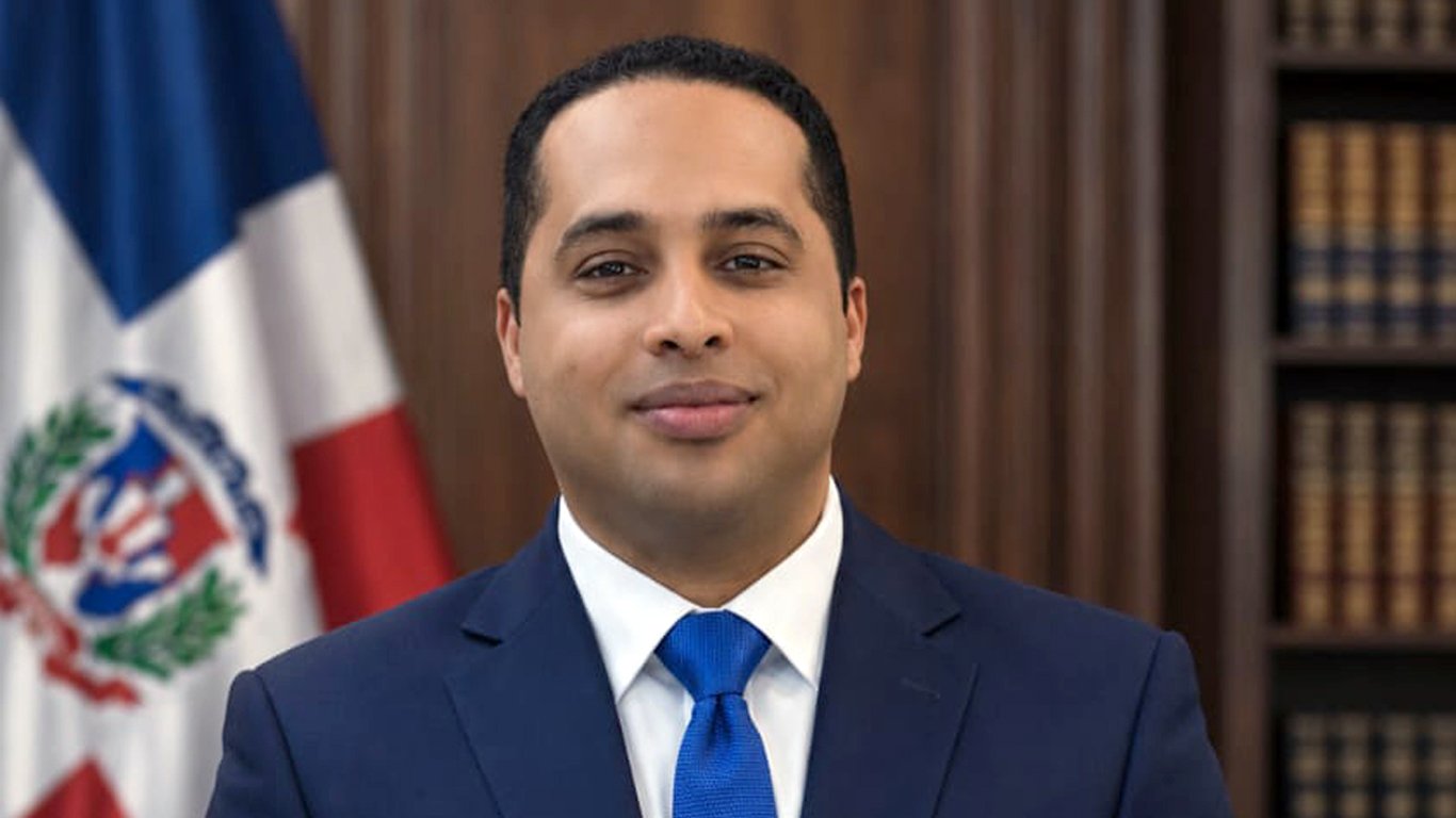 Juramentan a Hendrich Ramírez de la Rosa como fiscal titular de El Seibo